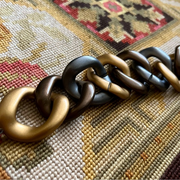 PONO Statement Chain Link Necklace - Picture 4 of 5